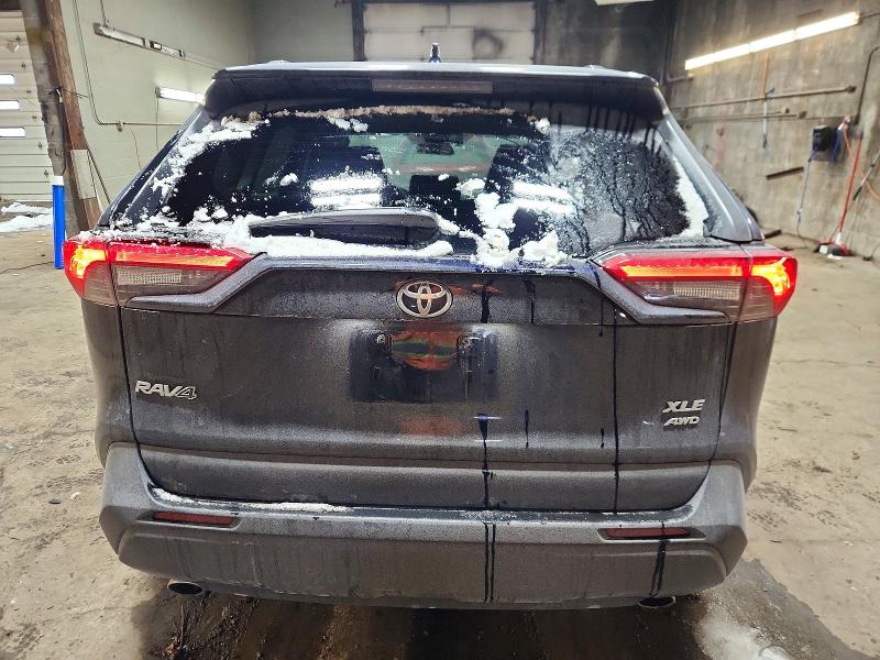 Photo 6 from auction – 2023 TOYOTA RAV4 XLE with VIN 2T3P1RFV2PW330134