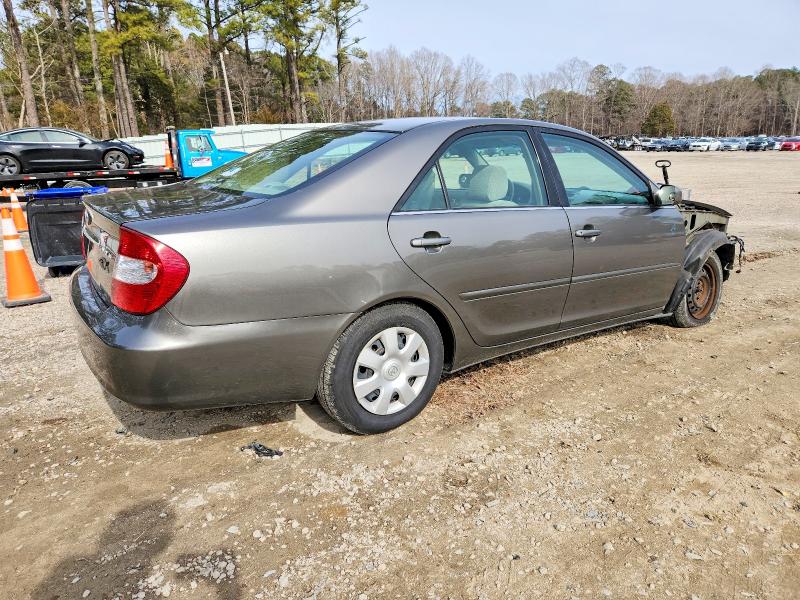Photo 3 from auction – 2004 TOYOTA CAMRY LE with VIN 4T1BE32K14U809768