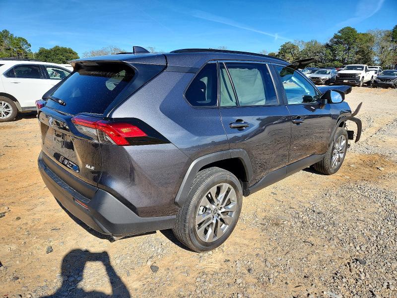 Photo 3 from auction – 2022 TOYOTA RAV4 with VIN 2T3C1RFV8NC209573