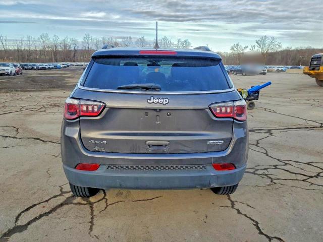 Photo 6 from auction – 2019 JEEP COMPASS with VIN 3C4NJDBB7KT754320