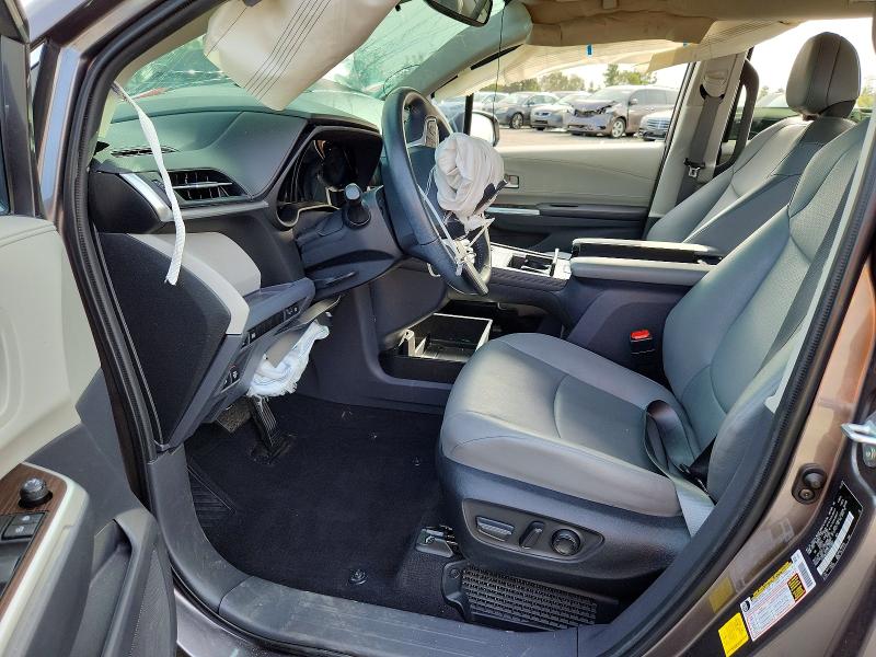 Photo 7 from auction – 2023 TOYOTA SIENNA with VIN 5TDYRKEC4PS143967