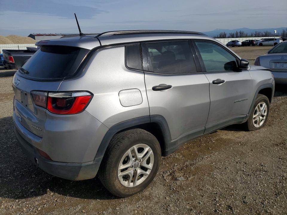 Photo 3 from auction – 2018 JEEP COMPASS with VIN 3C4NJDAB3JT117585
