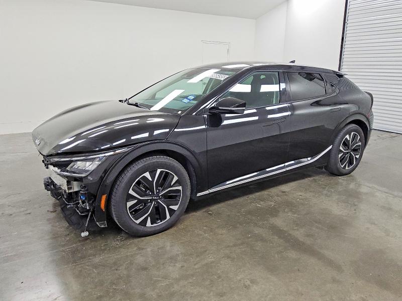 KIA EV6 LIGHT 2023 with VIN KNDC34LA7P5611253 - Photo from auction