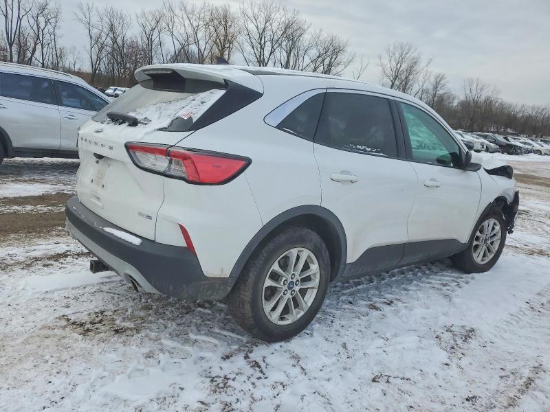 Photo 3 from auction – 2020 FORD ESCAPE SE with VIN 1FMCU9G64LUA37030