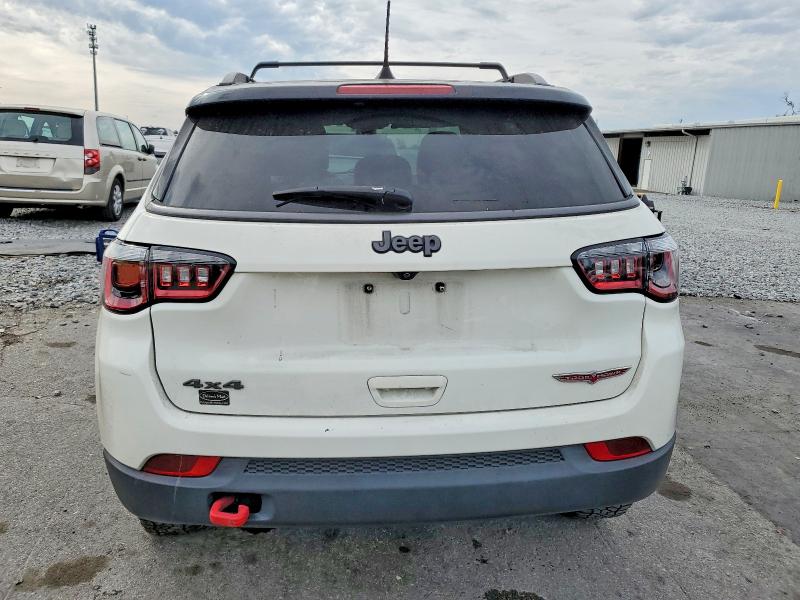 Photo 6 from auction – 2019 JEEP COMPASS TR with VIN 3C4NJDDB5KT627885