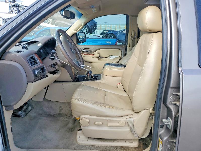Photo 7 from auction – 2012 CHEVROLET TAHOE with VIN 1GNSCBE09CR267939