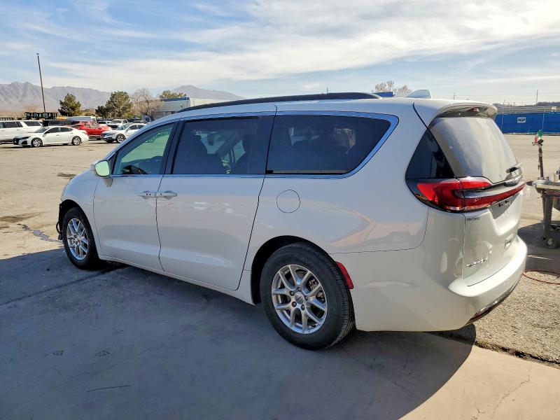Photo 2 from auction – 2022 CHRYSLER PACIFICA with VIN 2C4RC1BG8NR179903