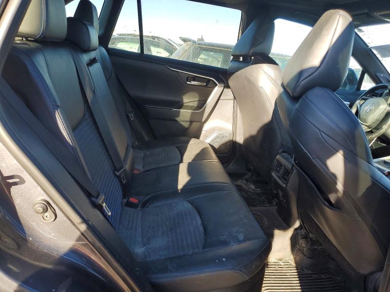 Photo 10 from auction – 2019 TOYOTA RAV4 XSE with VIN 2T3EWRFV1KW027900