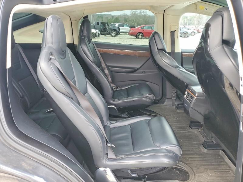 Photo 11 from auction – 2017 TESLA MODEL X with VIN 5YJXCBE21HF035574
