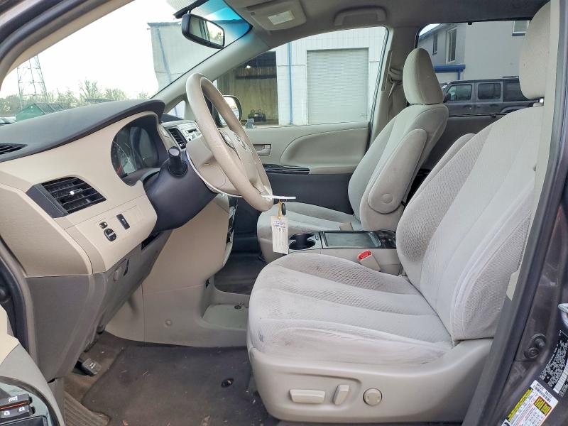 Photo 7 from auction – 2013 TOYOTA SIENNA with VIN 5TDKK3DC4DS364885