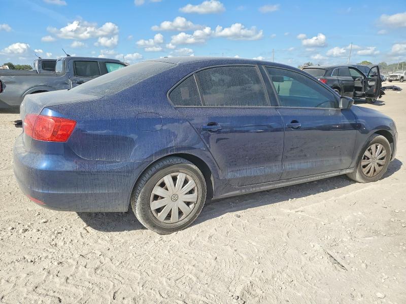 Photo 3 from auction – 2014 VOLKSWAGEN JETTA BASE with VIN 3VW2K7AJXEM319684
