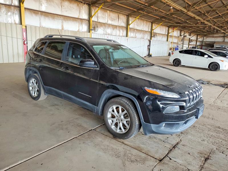Photo 4 from auction – 2018 JEEP CHEROKEE L with VIN 1C4PJLCB3JD567954