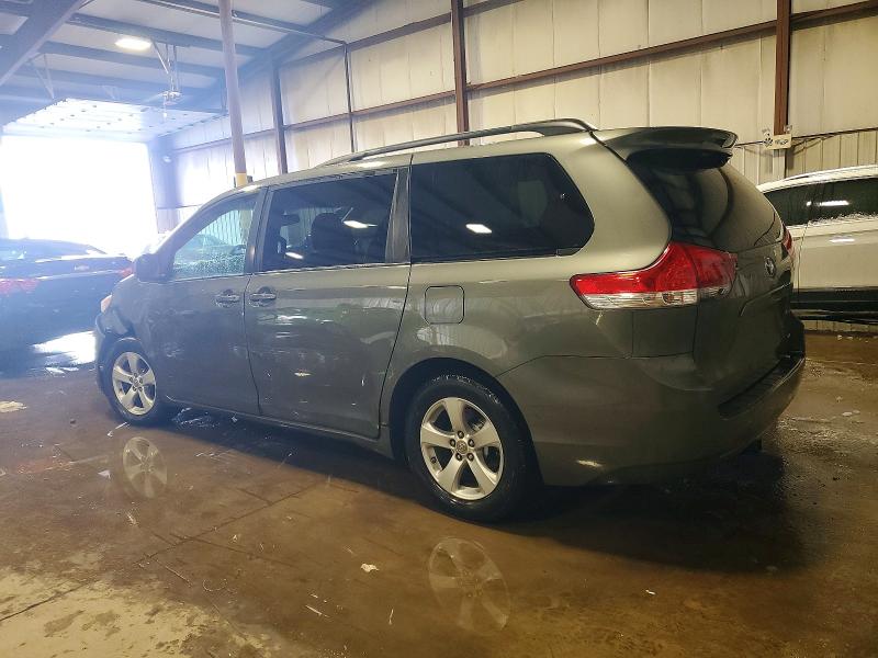 Photo 2 from auction – 2011 TOYOTA SIENNA LE with VIN 5TDKK3DC6BS004370