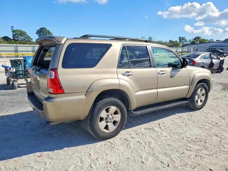 Photo 3 from auction – 2006 TOYOTA 4RUNNER SR with VIN JTEZU14R760068875