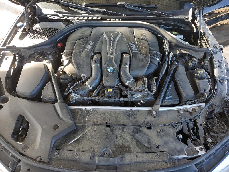 Photo 11 from auction – 2018 BMW M550XI with VIN WBAJB9C58JB286144
