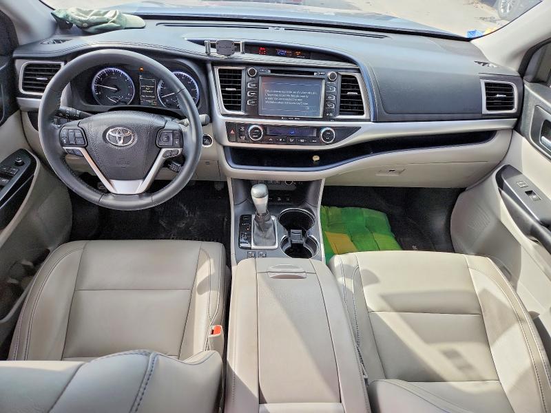 Photo 8 from auction – 2017 TOYOTA HIGHLANDER with VIN 5TDJZRFH9HS512926