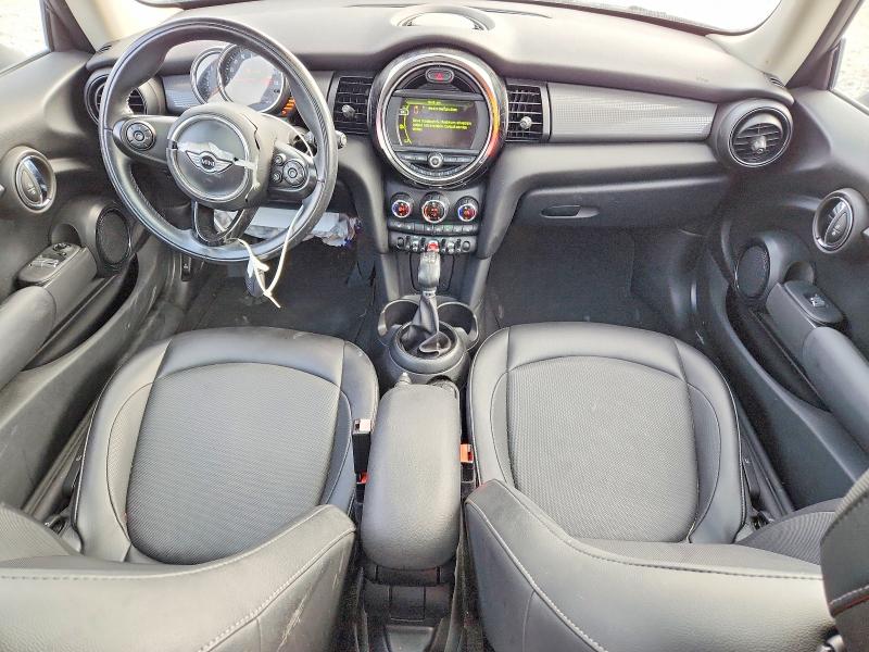 Photo 8 from auction – 2017 MINI COOPER with VIN WMWXP5C57H3C63983