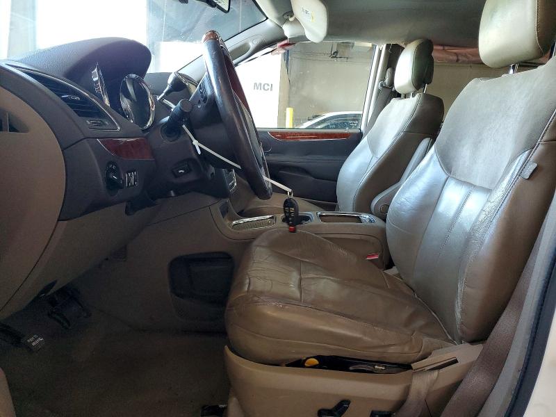 Photo 7 from auction – 2012 CHRYSLER TOWN & COU with VIN 2C4RC1GG5CR361547