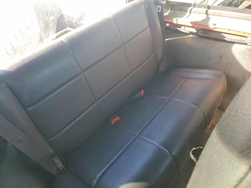 Photo 10 from auction – 2001 JEEP WRANGLER / with VIN 1J4FA29P01P311062