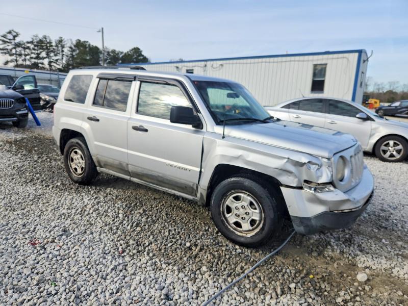 Photo 4 from auction – 2011 JEEP PATRIOT with VIN 1J4NT1GAXBD105250