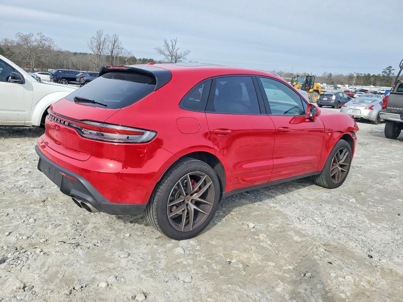Photo 3 from auction – 2022 PORSCHE MACAN S with VIN WP1AG2A50NLB24277