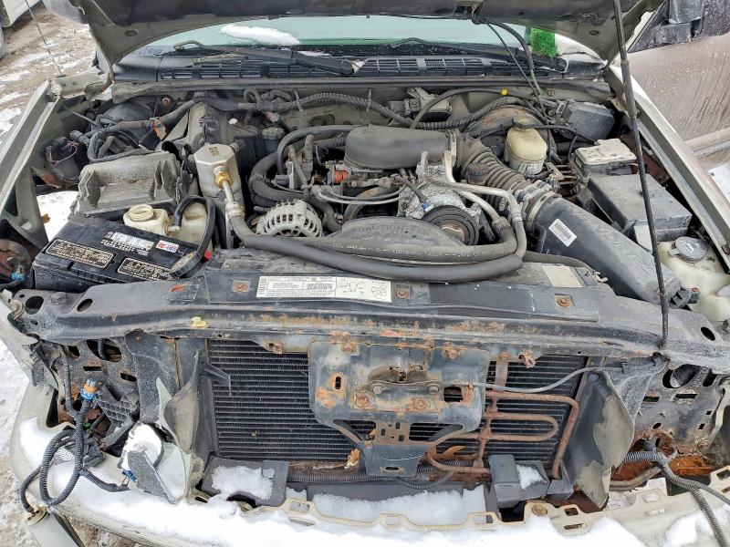 Photo 11 from auction – 2003 CHEVROLET S10 with VIN 1GCDT13X83K167402