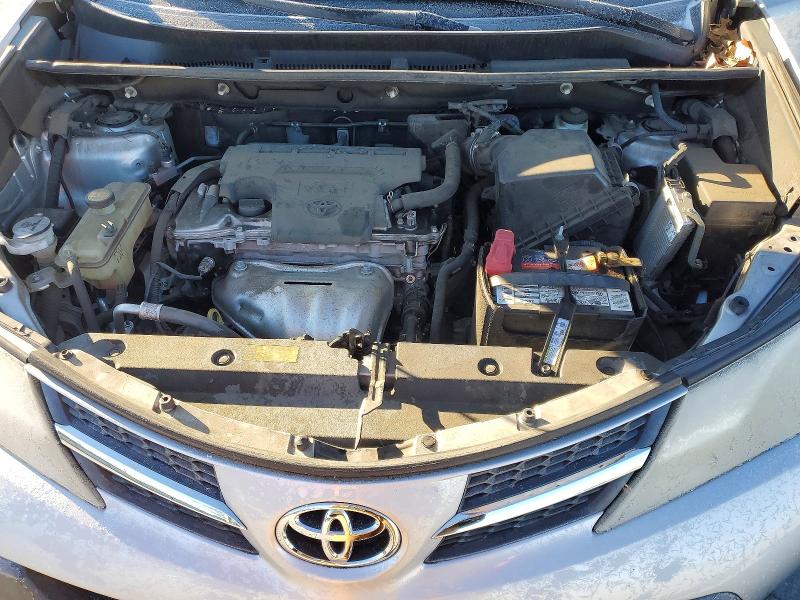 Photo 11 from auction – 2014 TOYOTA RAV4 XLE with VIN 2T3RFREV9EW133373