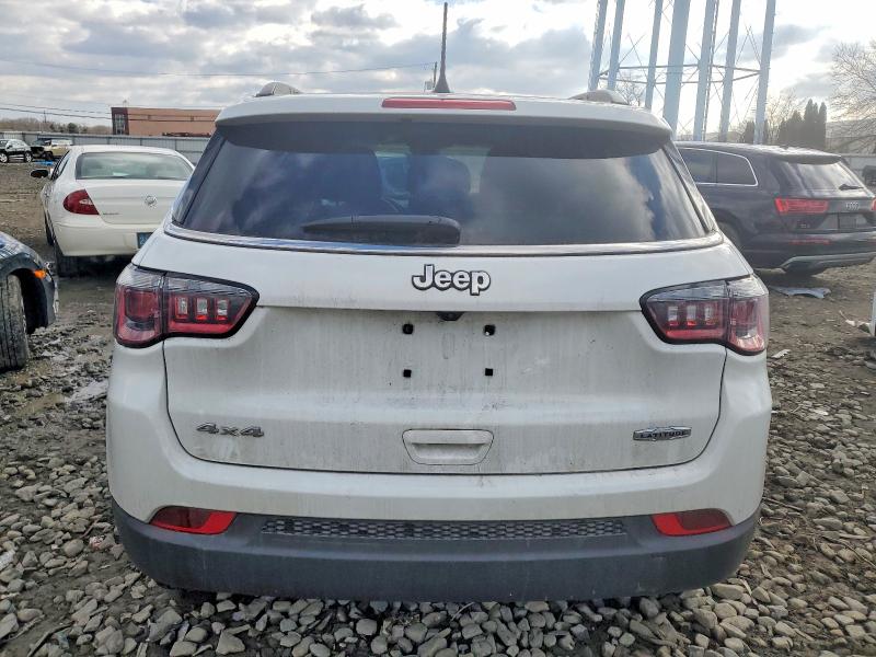Photo 6 from auction – 2023 JEEP COMPASS LA with VIN 3C4NJDBN6PT536094