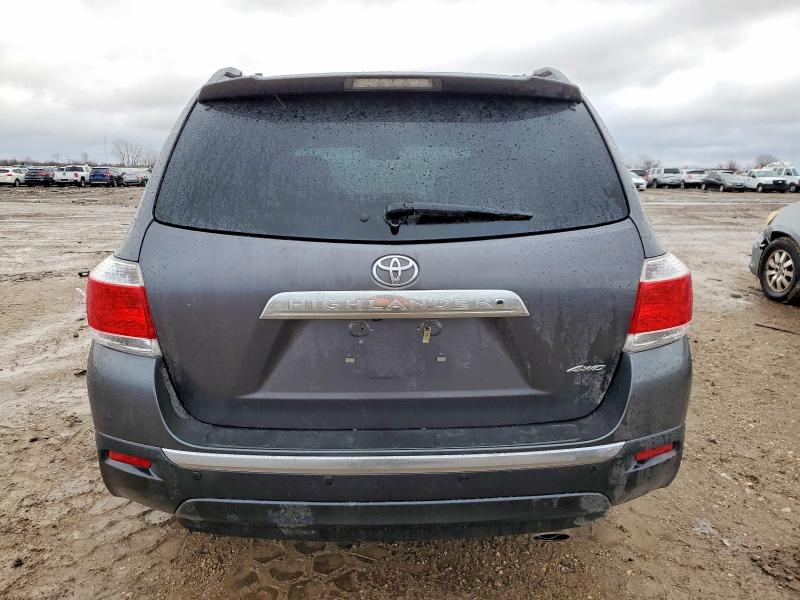 Photo 6 from auction – 2013 TOYOTA HIGHLANDER with VIN 5TDDK3EH8DS210795