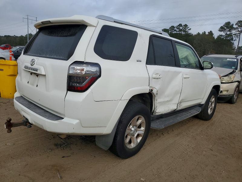 Photo 3 from auction – 2016 TOYOTA 4RUNNER SR with VIN JTEBU5JR1G5395273