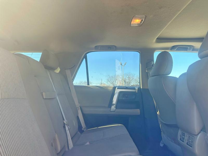 Photo 6 from auction – 2013 TOYOTA 4RUNNER with VIN JTEZU5JR4D5048479