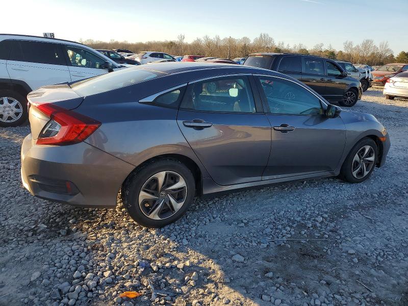 Photo 3 from auction – 2019 HONDA CIVIC with VIN 19XFC2F67KE039834