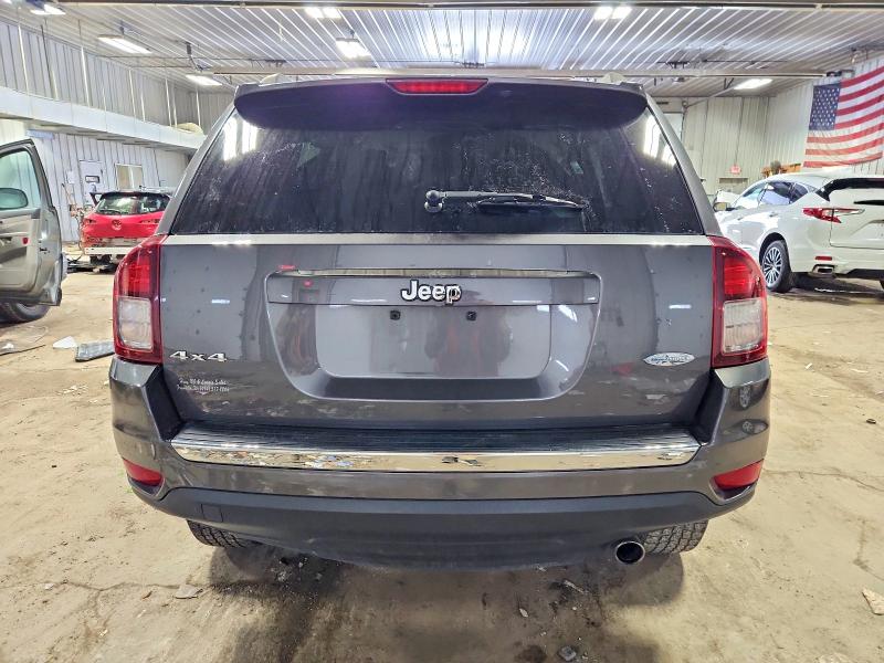 Photo 6 from auction – 2017 JEEP COMPASS LA with VIN 1C4NJDEBXHD137259