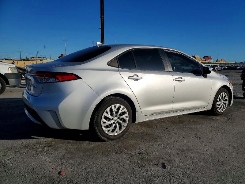 Photo 3 from auction – 2020 TOYOTA COROLLA LE with VIN 5YFEPRAE5LP041041