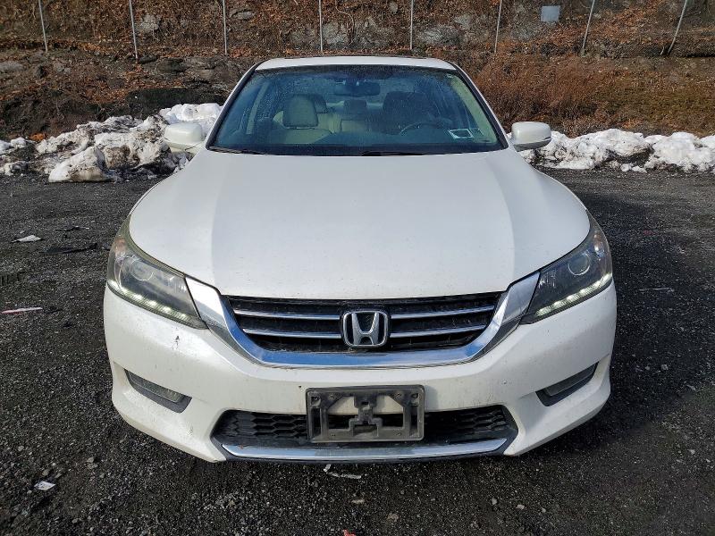 Photo 5 from auction – 2014 HONDA ACCORD with VIN 1HGCR3F89EA000423