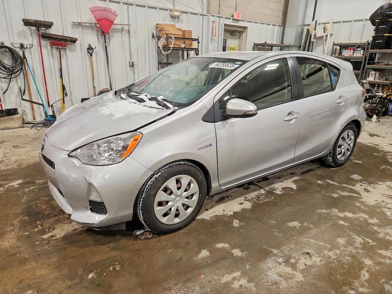 TOYOTA PRIUS C 2013 with VIN JTDKDTB30D1536985 - Photo from auction