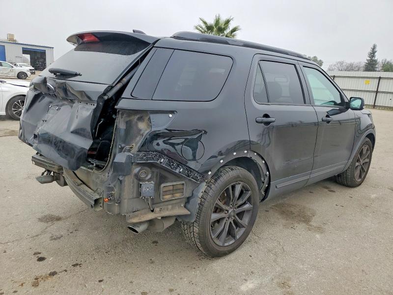Photo 3 from auction – 2017 FORD EXPLORER with VIN 1FM5K7D83HGE12484