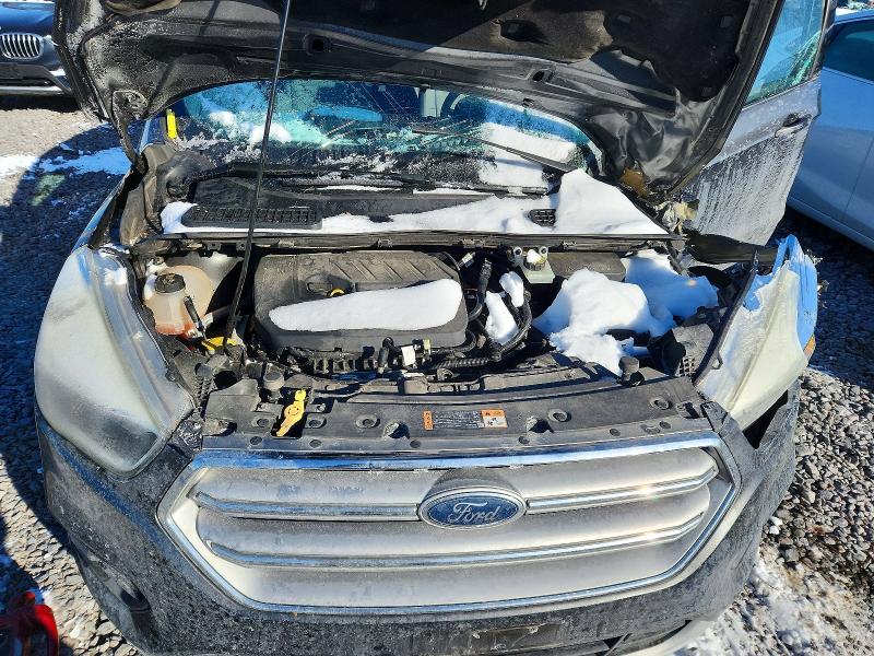 Photo 11 from auction – 2017 FORD ESCAPE SE with VIN 1FMCU0GD0HUE91261