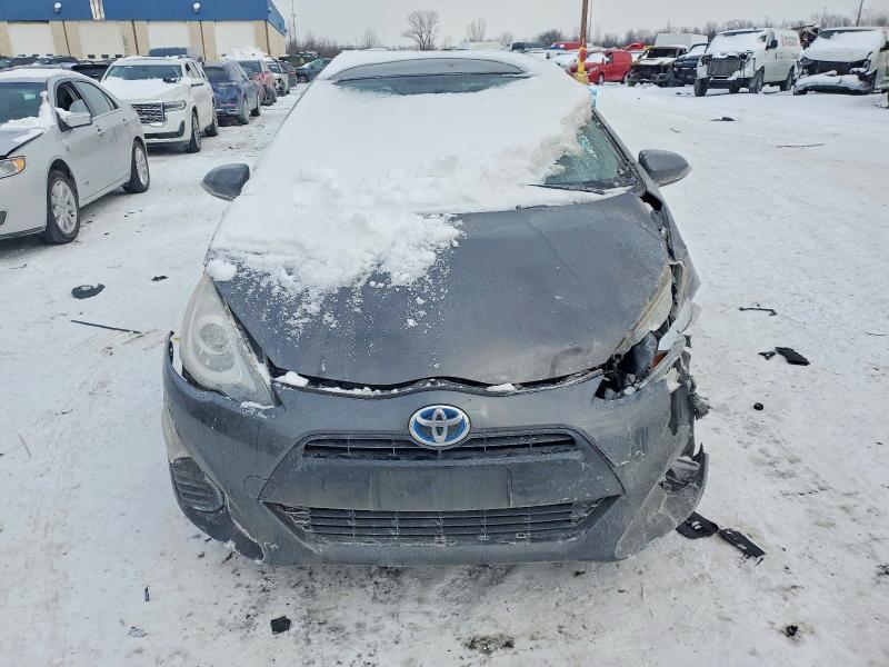 Photo 5 from auction – 2016 TOYOTA PRIUS C with VIN JTDKDTB36G1133162