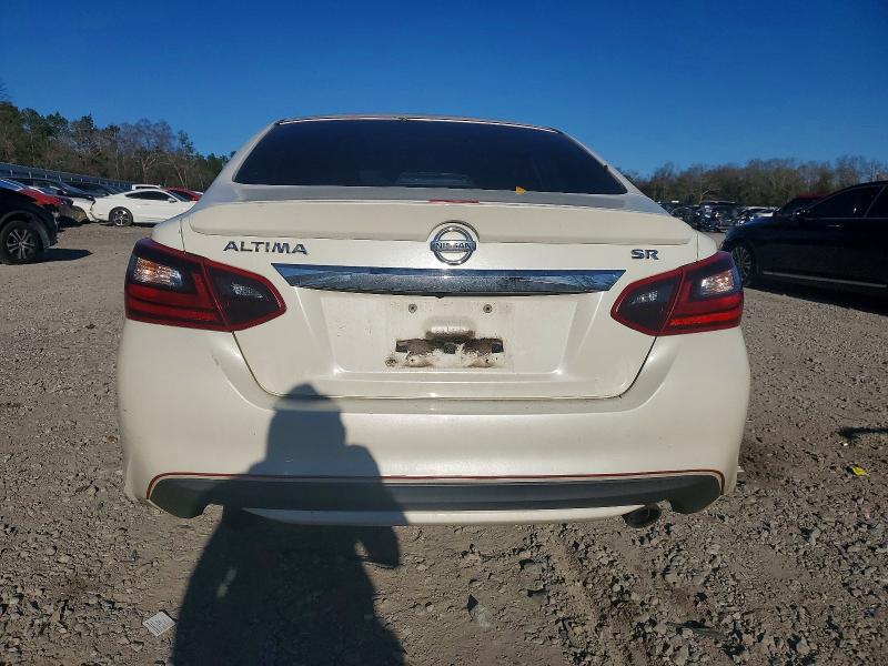 Photo 6 from auction – 2017 NISSAN ALTIMA 2.5 with VIN 1N4AL3AP7HC108804