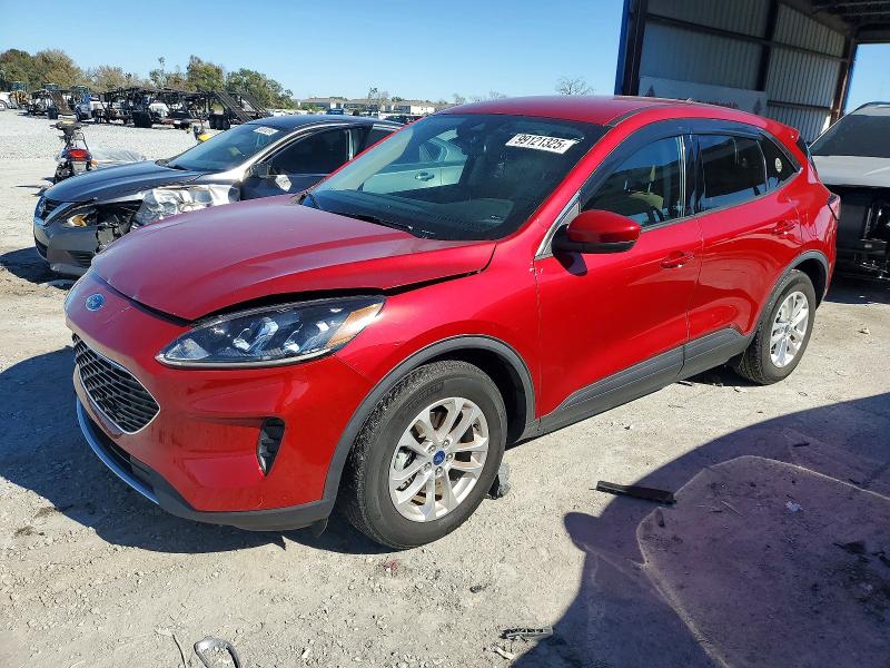 FORD ESCAPE SE 2020 with VIN 1FMCU0G69LUC76181 - Photo from auction