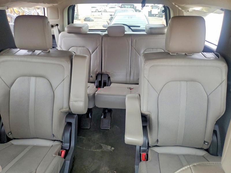 Photo 10 from auction – 2019 FORD EXPEDITION with VIN 1FMJU1KT7KEA76452
