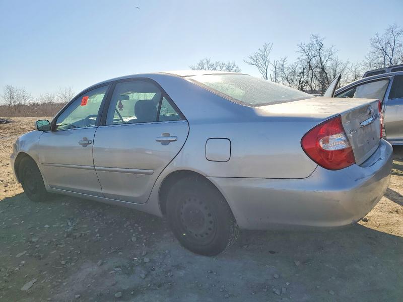Photo 2 from auction – 2004 TOYOTA CAMRY LE with VIN 4T1BF30K44U583631