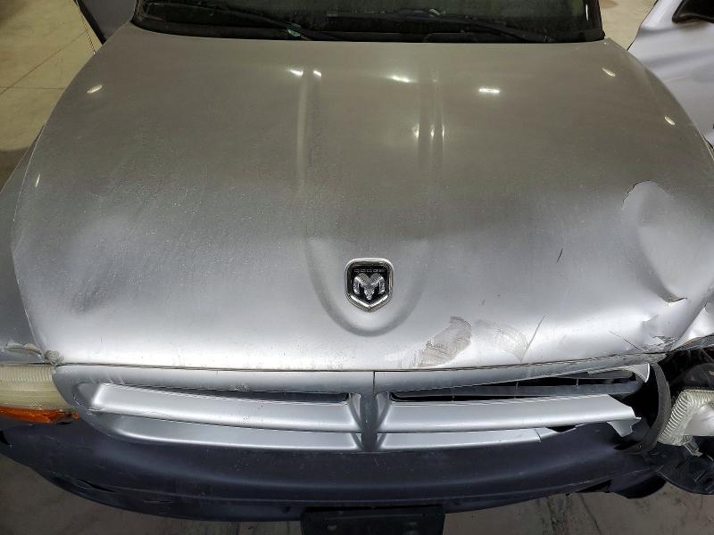 Photo 12 from auction – 2003 DODGE DURANGO SP with VIN 1D4HS38N83F596316