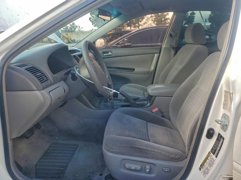 Photo 7 from auction – 2005 TOYOTA CAMRY LE with VIN 4T1BE32K75U423910