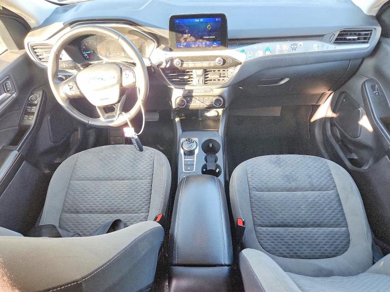 Photo 8 from auction – 2021 FORD ESCAPE SE with VIN 1FMCU9G64MUB11581