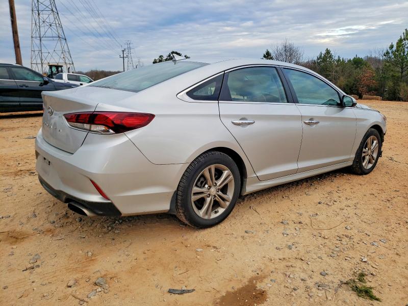 Photo 3 from auction – 2019 HYUNDAI SONATA with VIN 5NPE34AF3KH806377