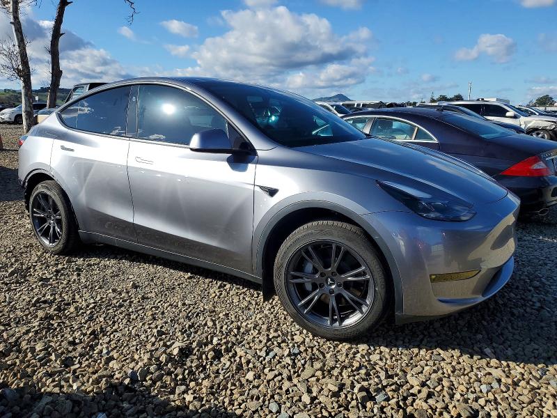 Photo 4 from auction – 2024 TESLA MODEL Y with VIN 7SAYGAEE5RF106390