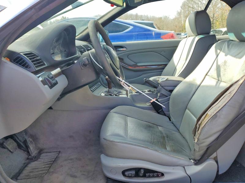 Photo 7 from auction – 2004 BMW 325 with VIN WBABW33454PG97430