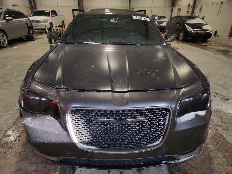 Photo 5 from auction – 2016 CHRYSLER 300 S with VIN 2C3CCAGGXGH296300